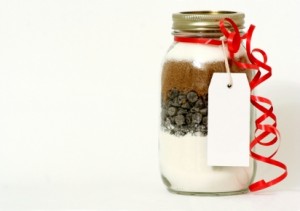 A Homemade Cookie Mix Makes a THoughtful and Inexpensive Gift